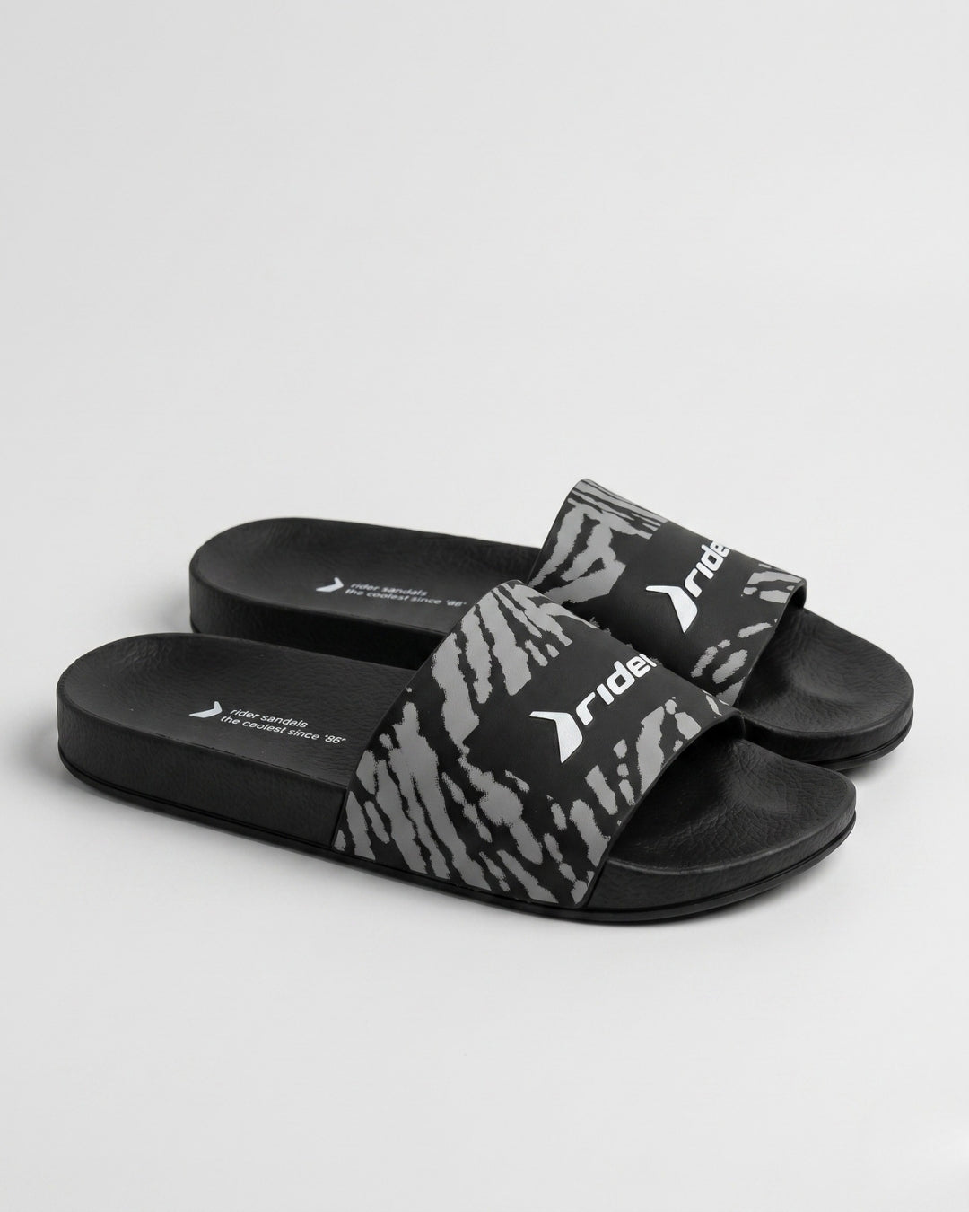 Patterned Slides, Black & Soft Grey-S22-11499